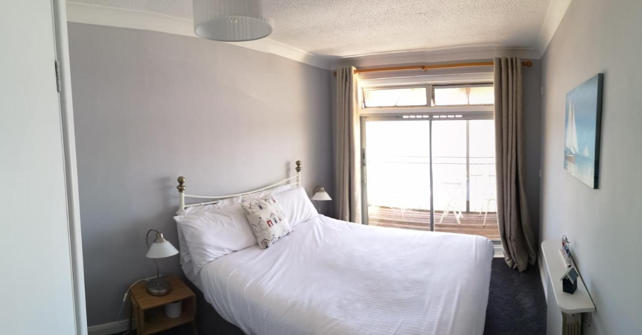 No10 Beach Rooms Пейнтън Екстериор снимка
